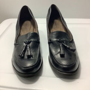 Natural souls black heels